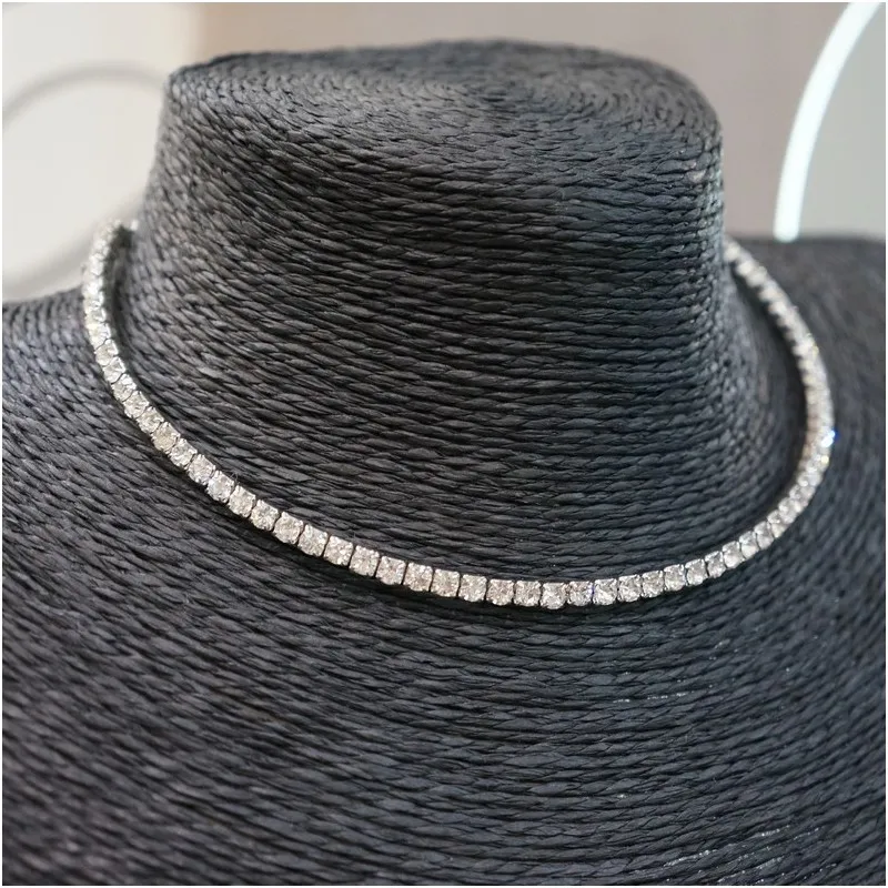 Collier rigide strass