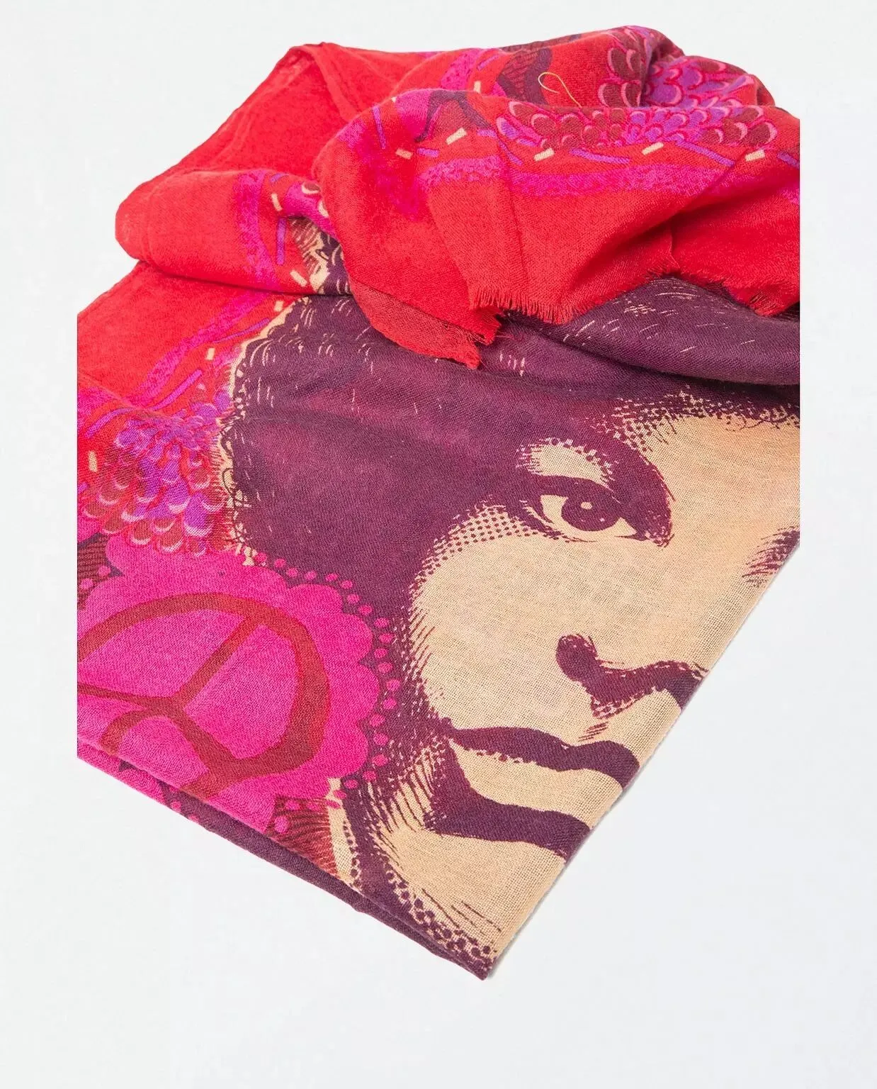 Foulard thème Angela Surkana