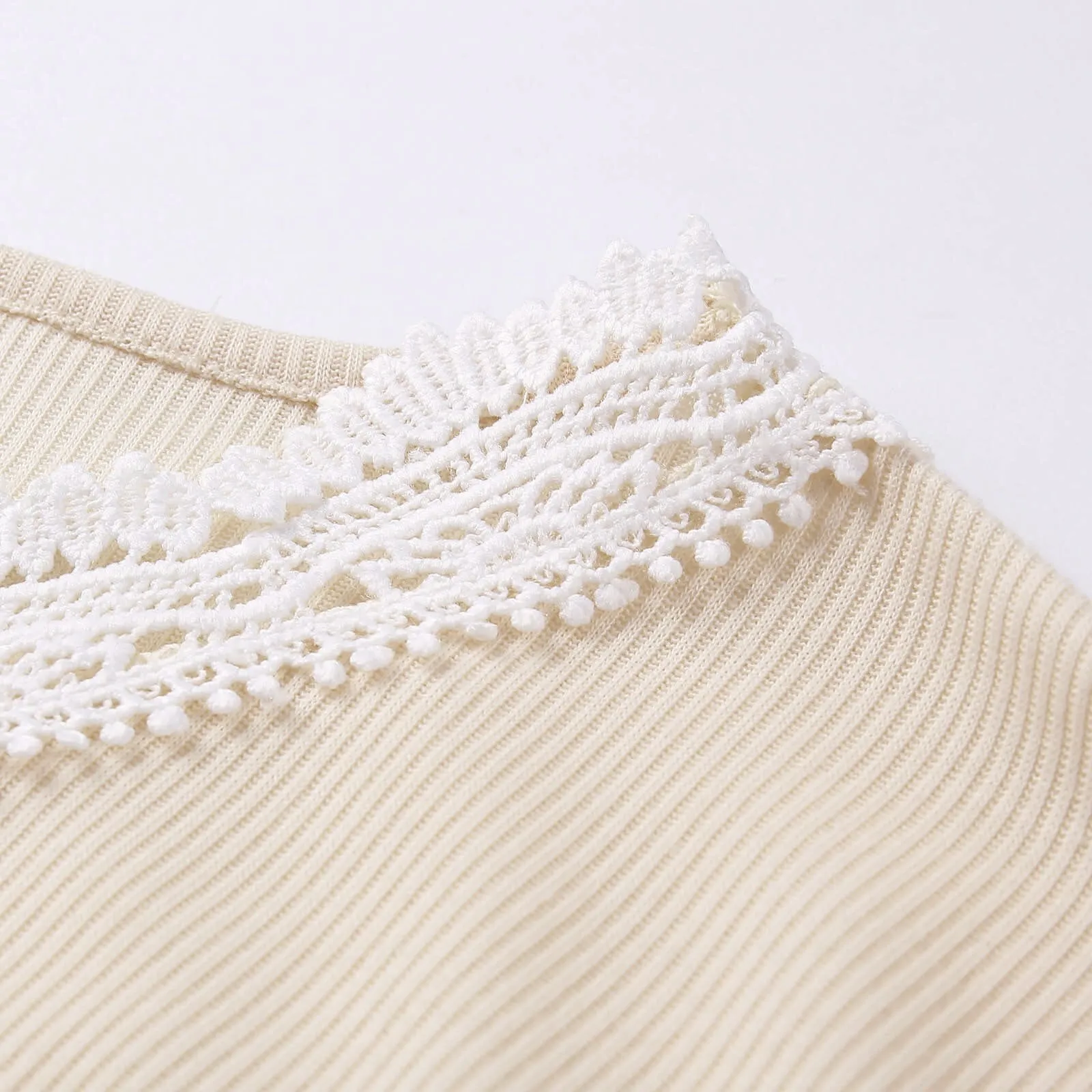 Pull avec Dentelle