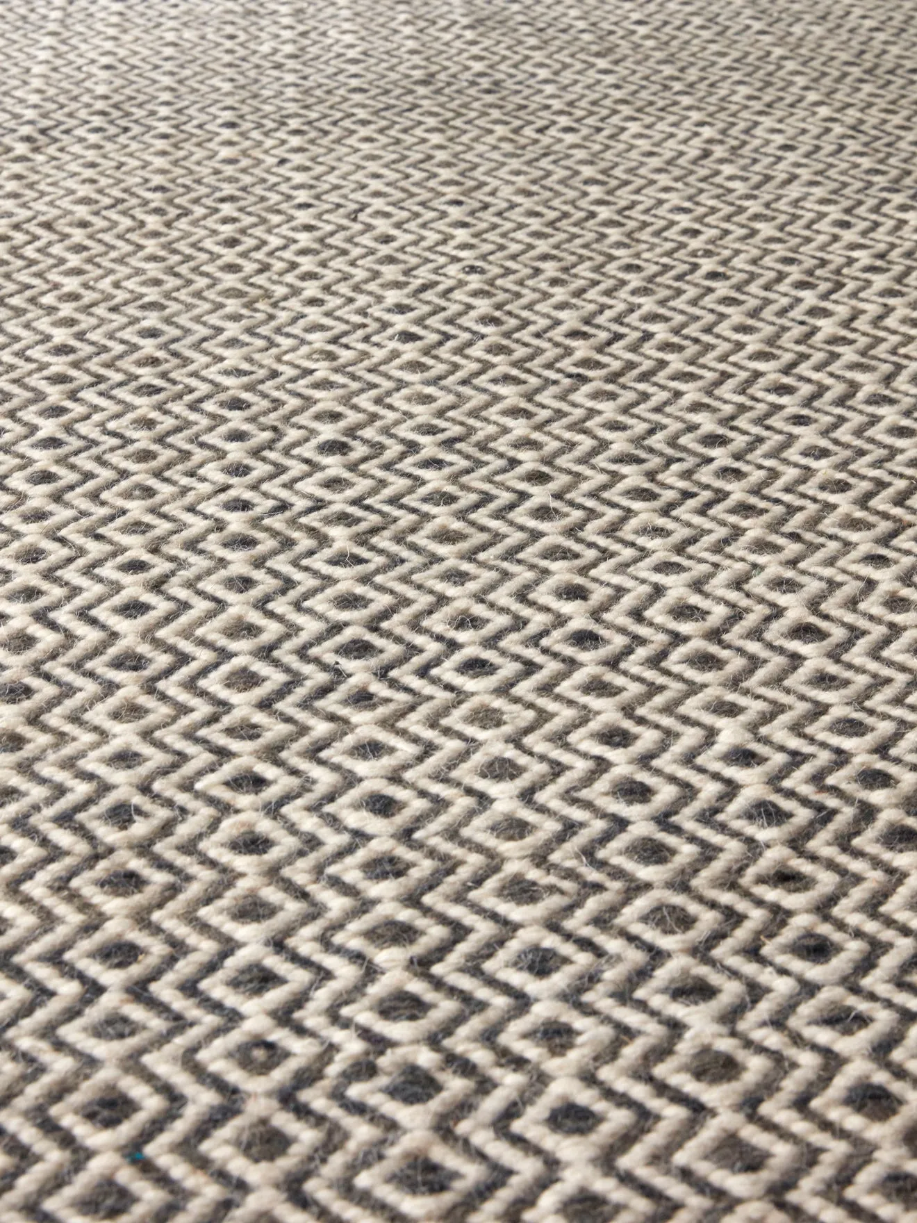 Tapis chevrons pure laine